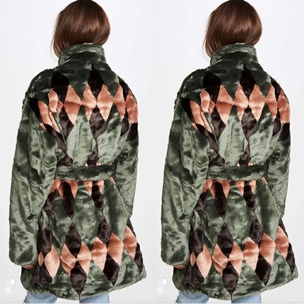 New Antik Batik
Khalim Coat   - Picture 6 of 8
